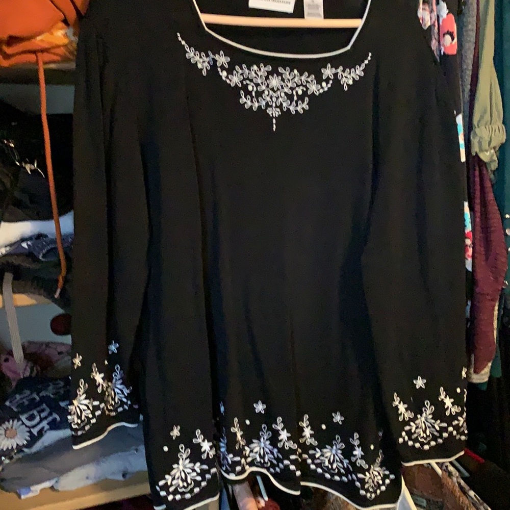 Alfred Dunner light weight sweater